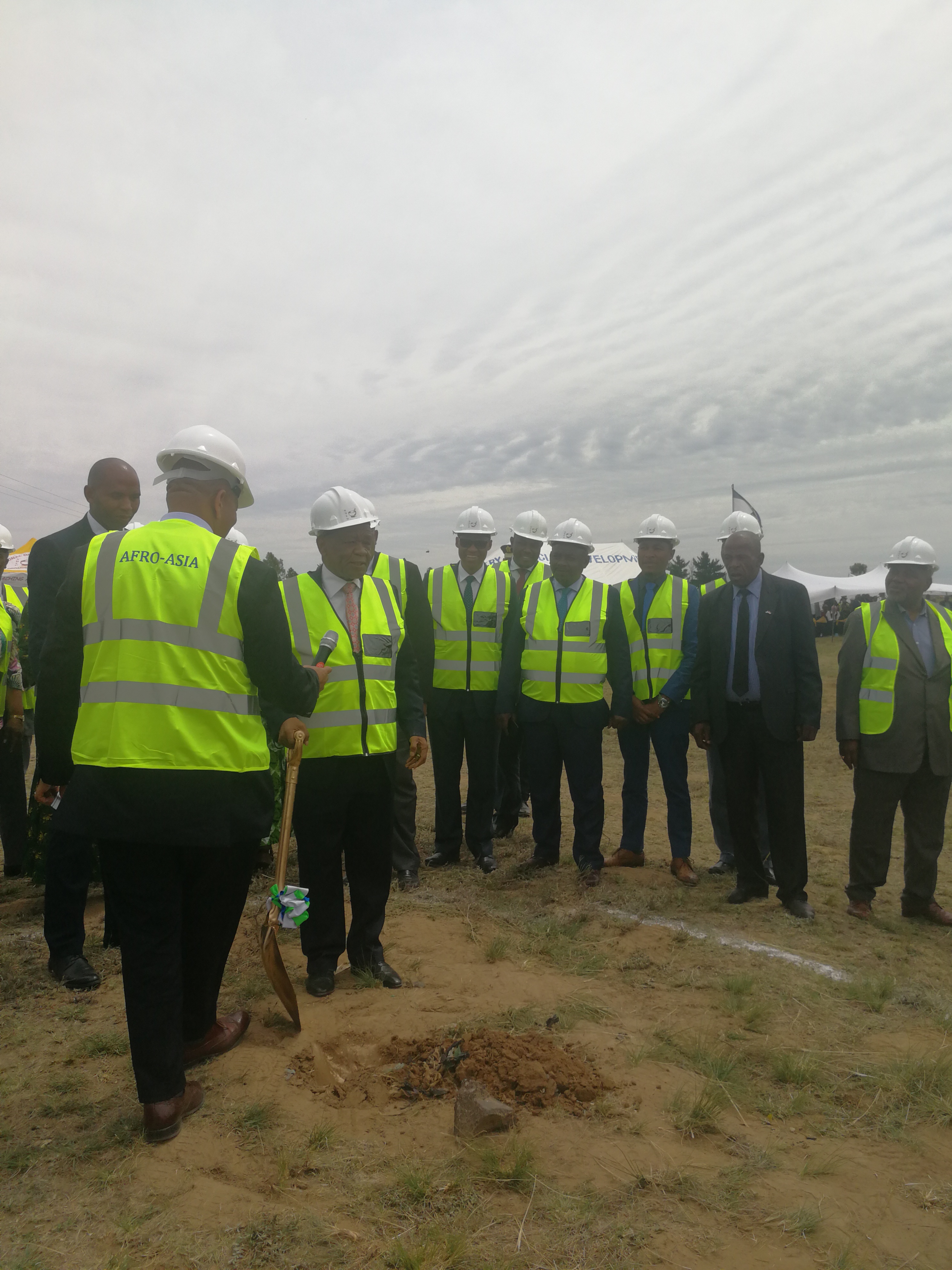 萊索托衛(wèi)生部藥廠(chǎng)項(xiàng)目開(kāi)工典禮報(bào)道