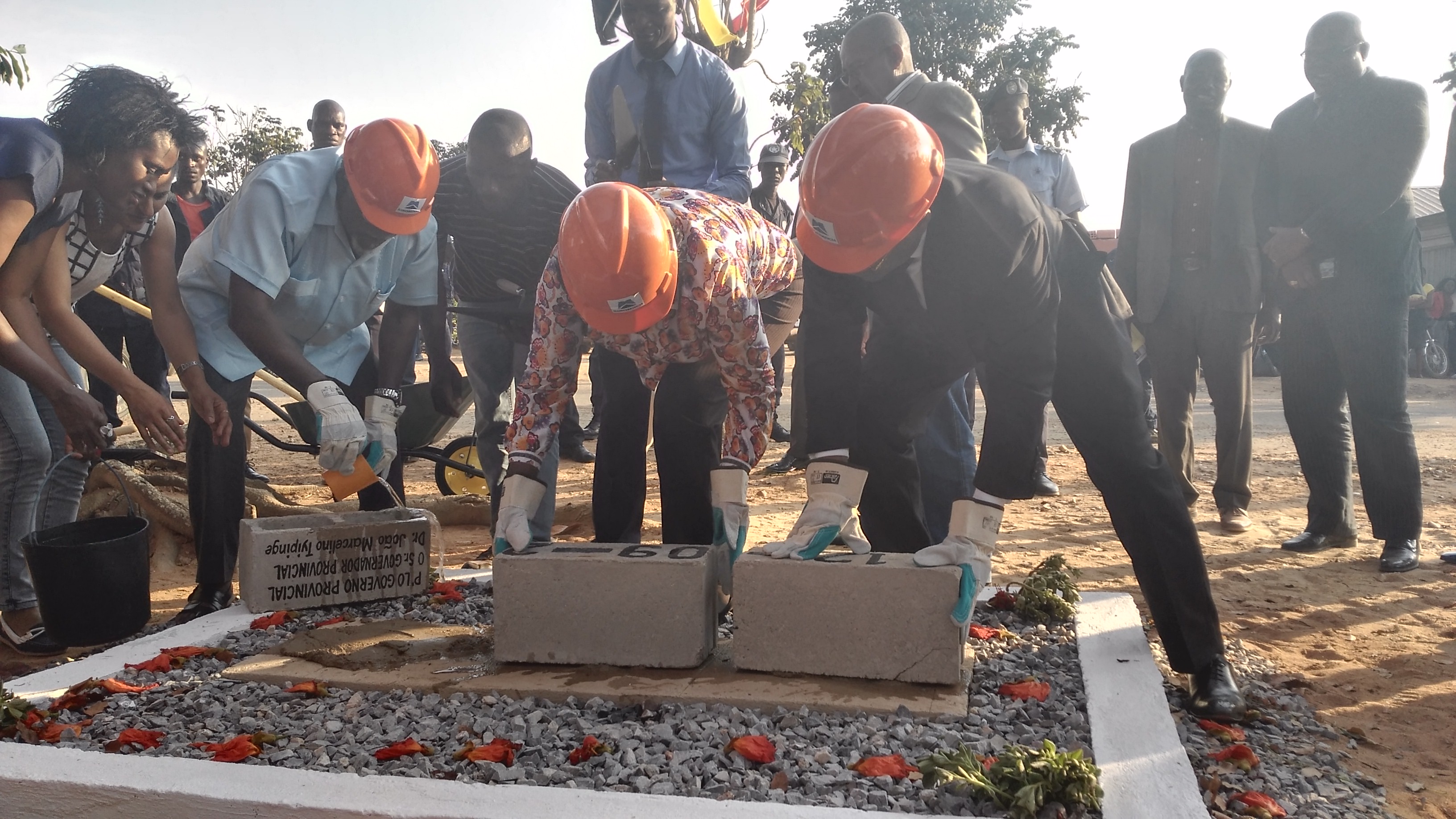 喜迎中秋佳節(jié)，公司新簽安哥拉兩個(gè)總承包合同正式生效